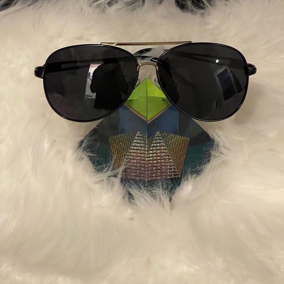 Black Gold Classic UV400 Polarized Alloy Driving Sunglasses - Picture 1 of 4